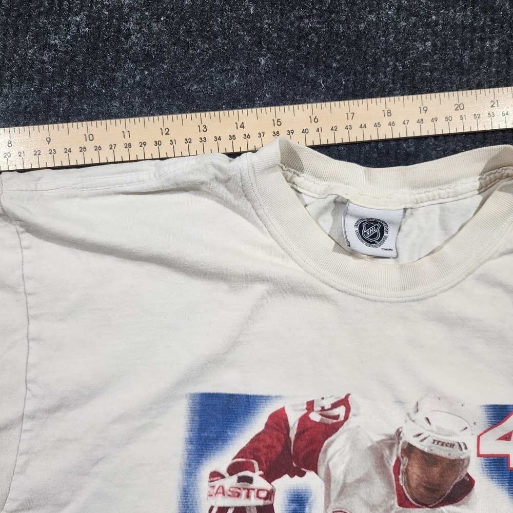 Vintage 2000s Detroit Red Wings Henrik Zetterberg NHL Hockey T Shirt Size L - Picture 7 of 9
